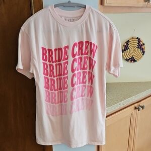 Bride Crew T-shirt in Pink